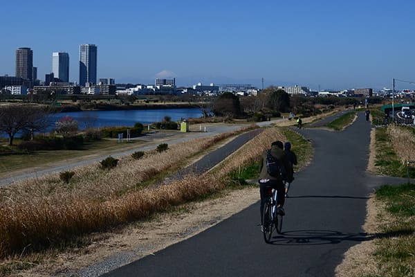 多摩川河川敷