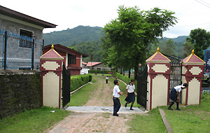 タシリン・チベット村の学校