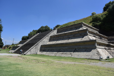 チョルーラ 遺跡の基台
