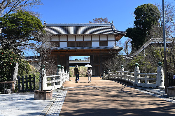 水戸城大手橋と大手門