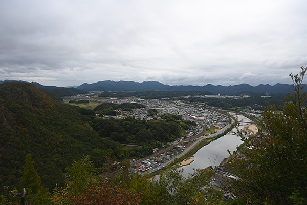 新高山城詰の丸からの眺望