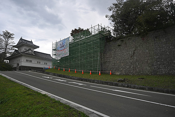仙台城の大手門脇櫓と石垣
