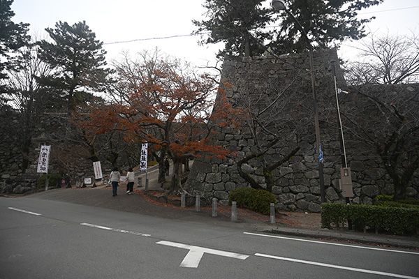 松阪城裏門