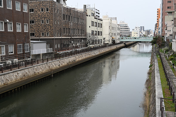 和歌山城北を流れる市堀川