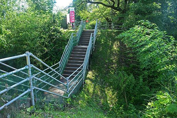 名胡桃城 ささ郭堀切