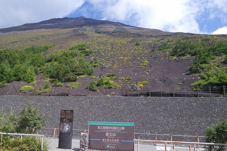 富士宮五合目登山口から、富士山の頂上が見えた！