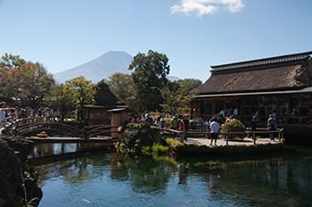 忍野八海から見えた富士山