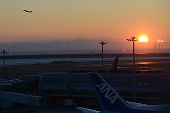 羽田空港で初日の出