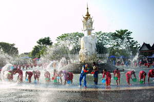 水かけ祭り