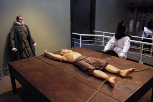 拷問の様子を再現したラ・インキシシオンの展示