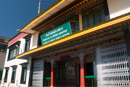 チベット図書館