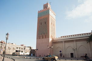 アル・マンスール・モスク