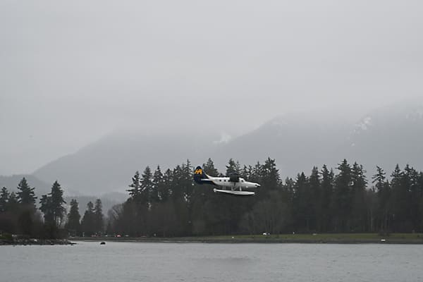 「Harbour Air」の水上飛行機