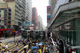 香港の道行く人々