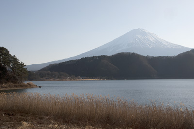 湖北ビューラインより望む富士山