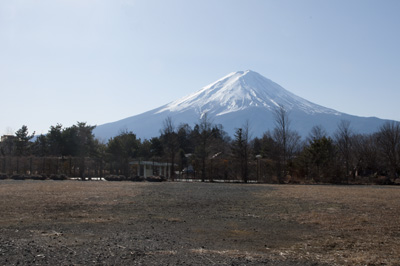 八木崎公園から見る富士山