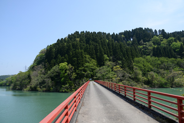 増山城がある山