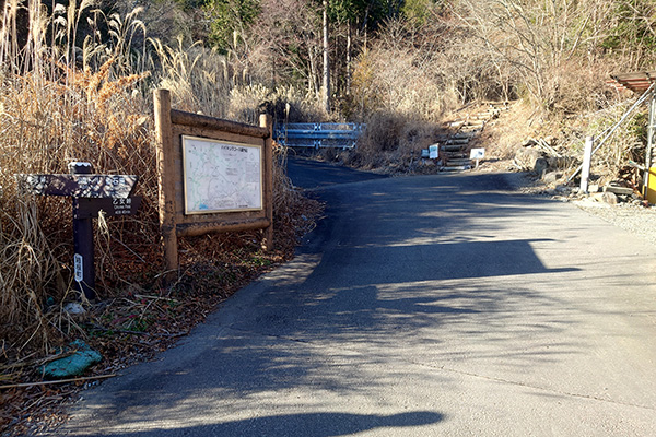 乙女峠ルート登山口