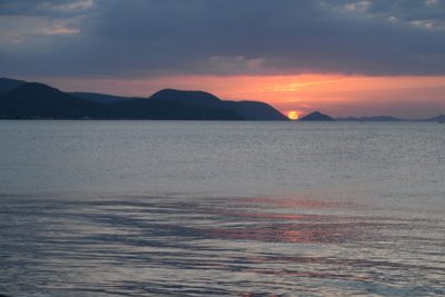 高松港から見る夕陽